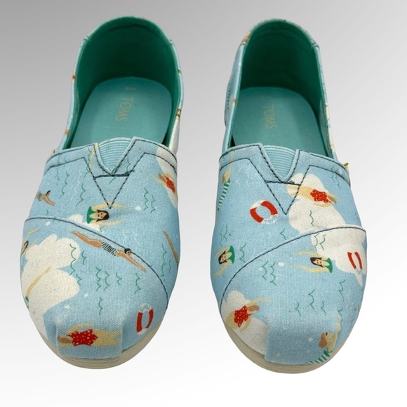 Toms Shoes - Toms Blue Glow Swimmers.